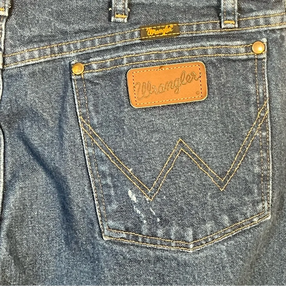 Wrangler Regular Fit Men’s Jeans Sz 38 x 34 Straight
